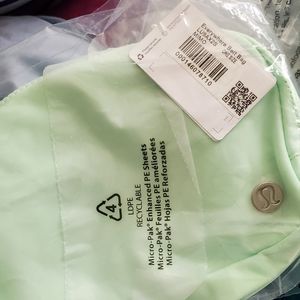 lululemon belt bag in mint moment